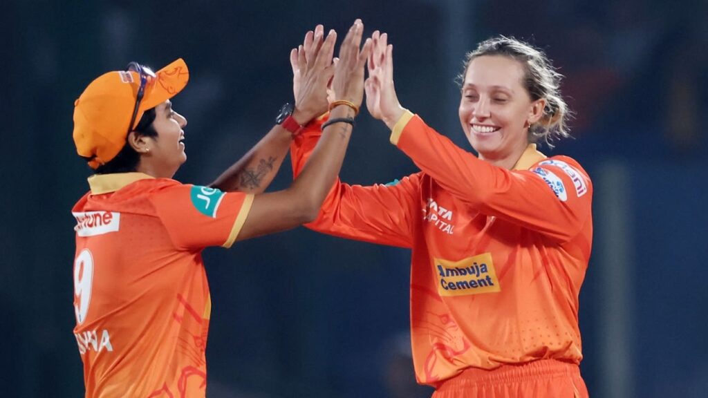 WPL 2025 - Ashleigh Gardner replaces Beth Mooney as Gujarat Giants captain