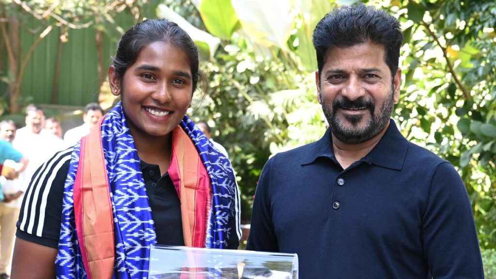 ₹1 crore cash incentive to G Trisha, ₹10 lakhs each to Dhruthi Kesari, trainer and head coach